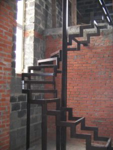 Как сделать винтовую лестницу самому из металла. Как выбрать форму винтовой лестницы